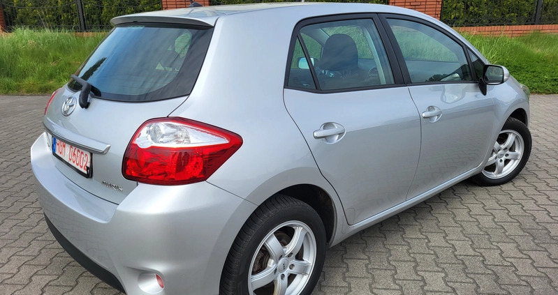 Toyota Auris cena 23900 przebieg: 162000, rok produkcji 2010 z Bieruń małe 742